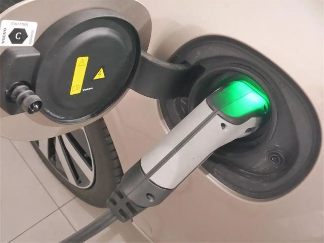 Volvo V90 AWD Bright Plus T8