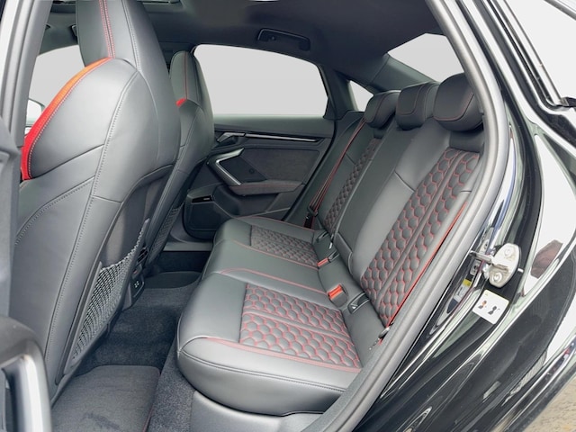 Audi RS3 Quattro S-Tronic Sedan