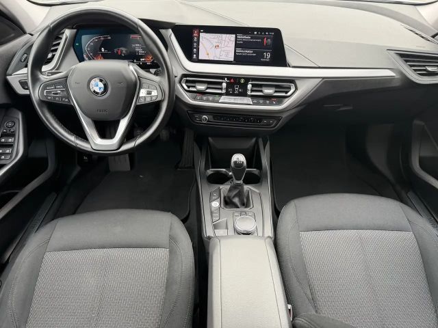 BMW 116 116i Sedan
