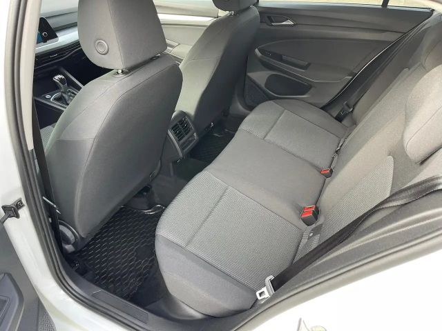 Volkswagen Golf Basis Benzin *WERKSGARANTIE *APPLE CAR *SZH