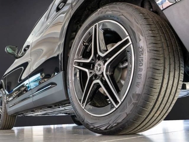 Mercedes-Benz GLA 180 AUT DynLicht Fernlichtass. Kam. KeyLess