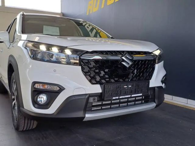 Suzuki S-Cross Flash