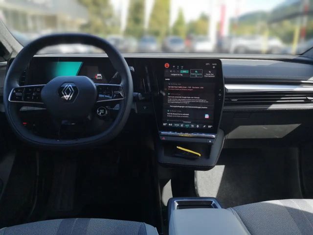 Renault Scenic E-Tech Iconic