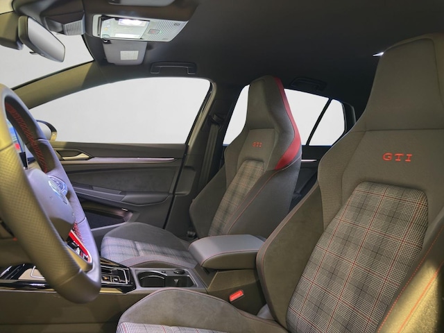 Volkswagen Golf 2.0 TSI DSG GTI