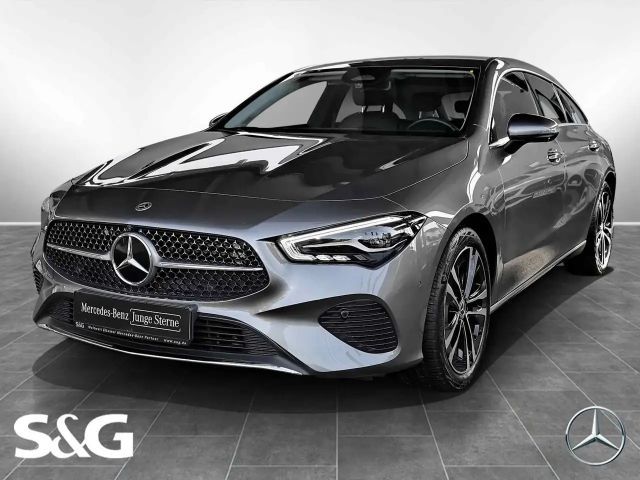 Mercedes-Benz CLA 180 DISTRONIC+TOTWINKEL+360°