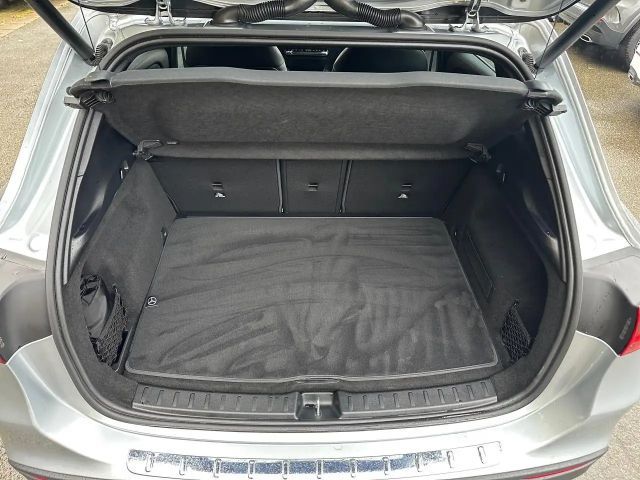 Mercedes-Benz GLA 200 AMG Line GLA 200 d