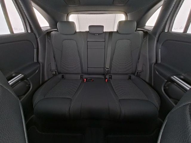 Mercedes-Benz EQA 300 4MATIC