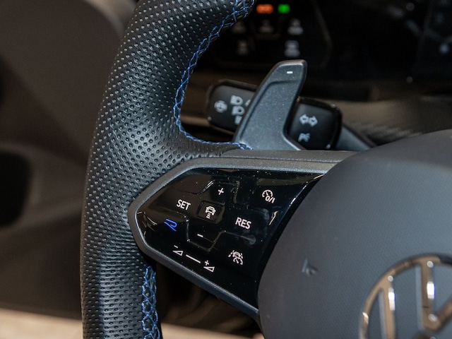 Volkswagen Golf 2.0 TSI 4Motion Golf VIII