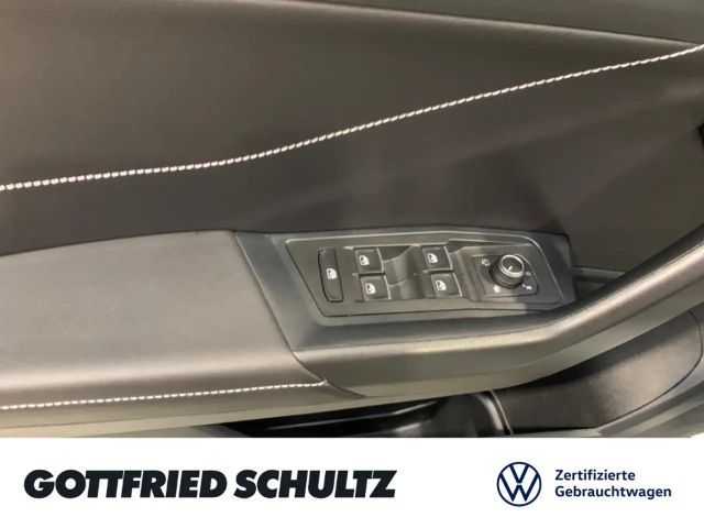 Volkswagen T-Roc GOAL TSI SITZHEIZUNG EINPARKHILFE NAVI LED