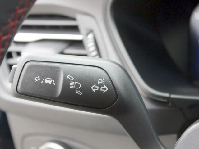 Ford Focus EcoBoost ST Line