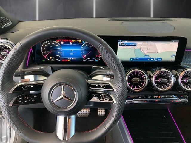 Mercedes-Benz GLB 220 4MATIC AMG Line
