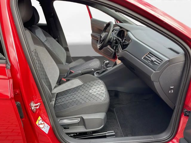 Volkswagen Polo DSG IQ.Drive R-Line