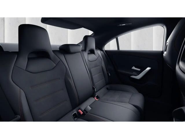 Mercedes-Benz CLA 200 AMG Line Coupé