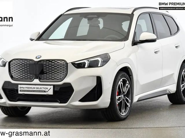 BMW iX1 xDrive30