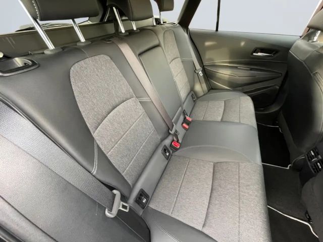 Toyota Corolla Hybride Team D