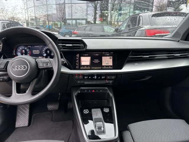 Audi A3 35 TFSI S-Line Sedan Sportback