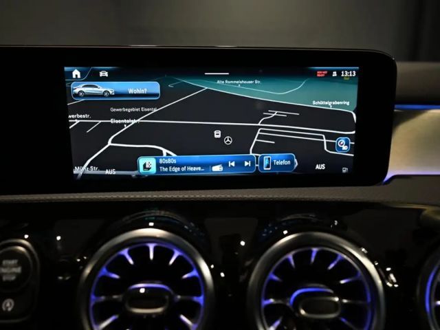 Mercedes-Benz A 200 AMG Line