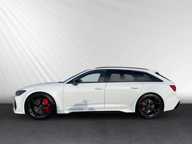 Audi RS6 Avant Performance Quattro