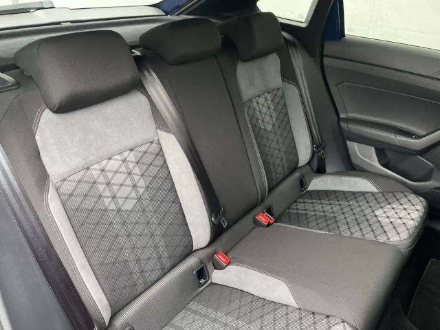 Volkswagen Taigo 1.0 TSI DSG R-Line Style