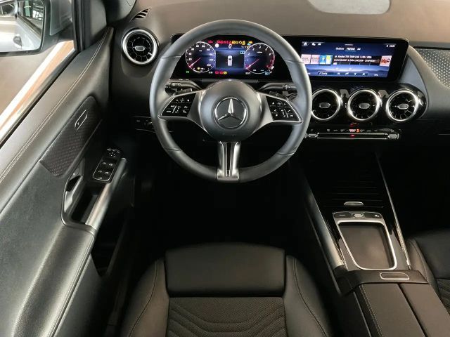 Mercedes-Benz B 200 Progressive