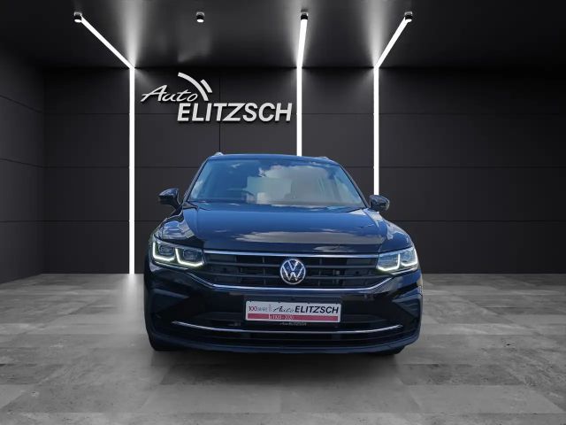 Volkswagen Tiguan TDI United MatrixLED HuD 360° Kamera Keyless AC...