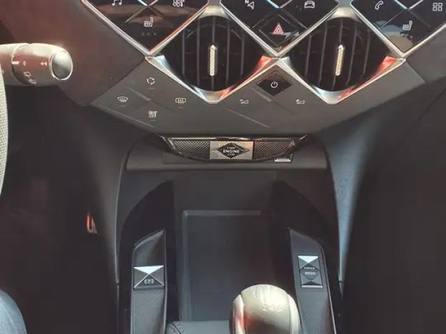 DS DS 3 Crossback Crossback Performance Line