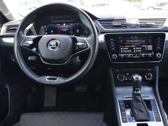 Skoda Superb Superb Kombi 2,0 TDI DSG LED VIRTUAL 1.Besitz