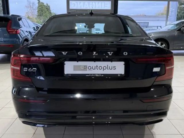 Volvo S60 AWD Dark Recharge Ultimate