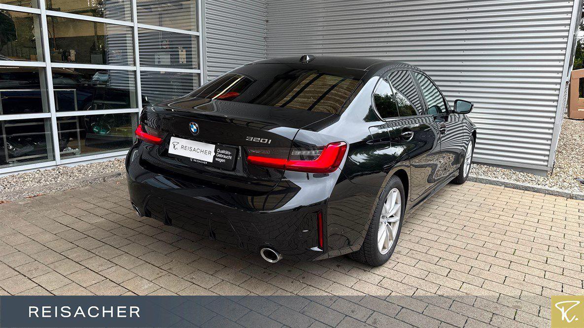 BMW 320 320i Sedan xDrive