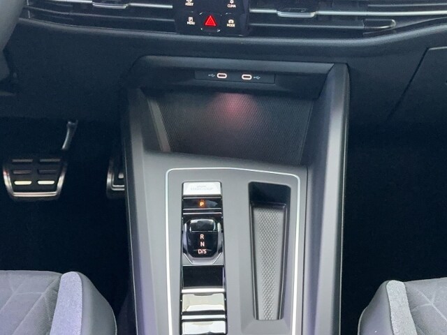 Volkswagen Golf 1.5 eTSI DSG Golf VIII