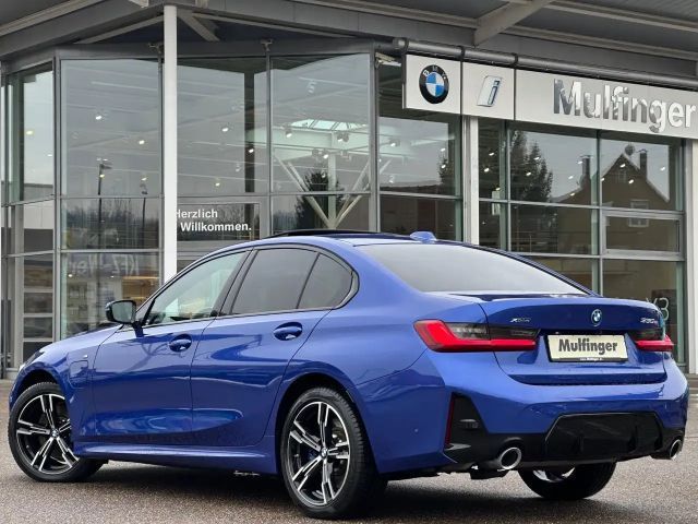BMW 330 330e M-Sport Sedan xDrive