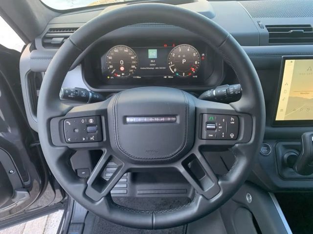 Land Rover Defender 110