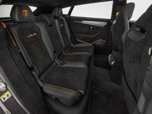 Lamborghini Urus Performante