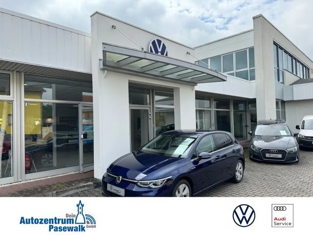 Volkswagen Golf 2.0 TSI DSG