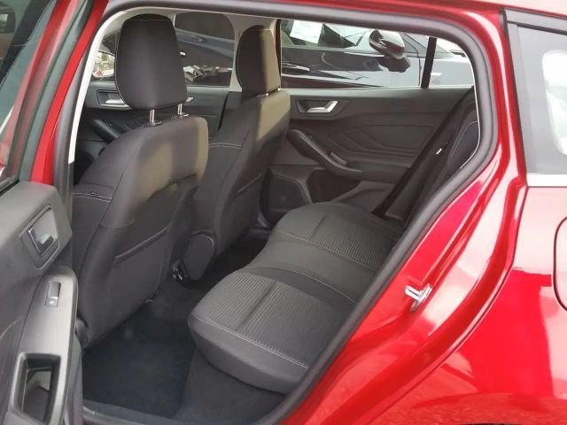 Ford Focus Titanium Wagon