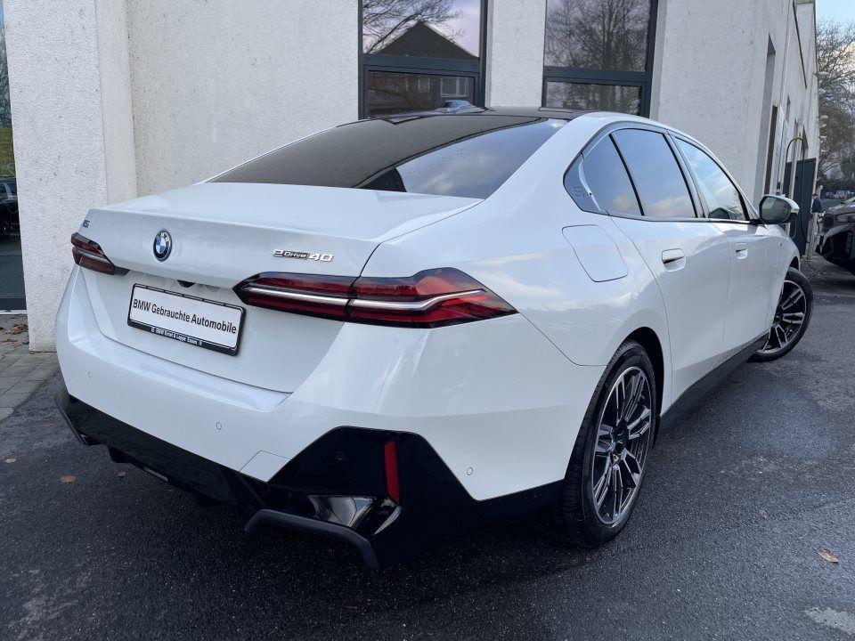 BMW i5 Sedan eDrive40