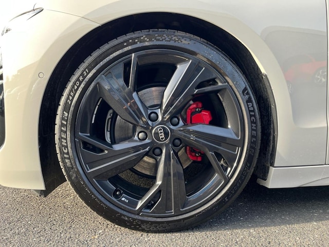 Audi A6 e-tron Avant