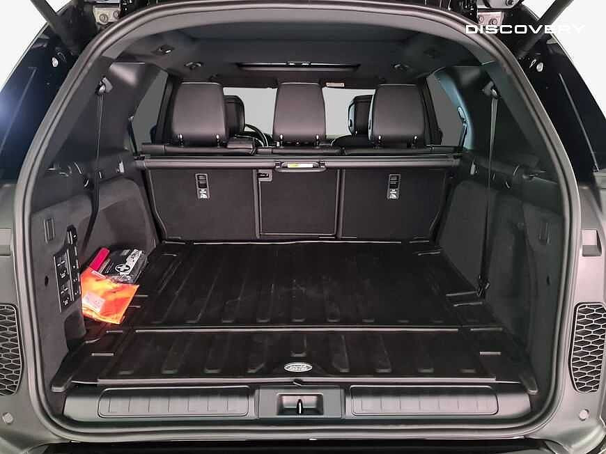 Land Rover Discovery D300 Dynamic SE