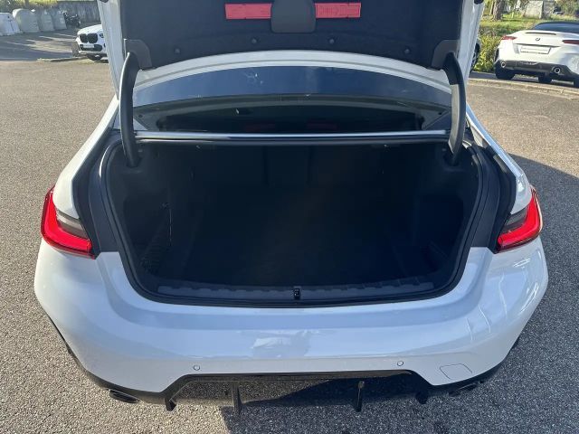 BMW 330 330i M-Sport Sedan