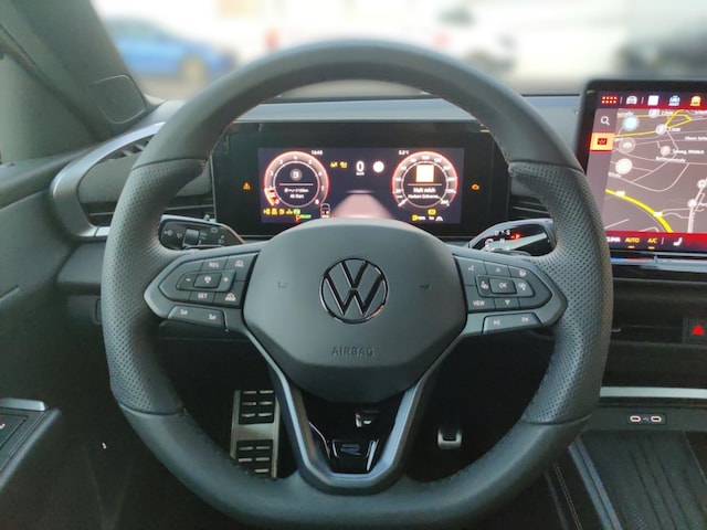 Volkswagen T-Roc 1.5 eTSI DSG IQ.Drive R-Line