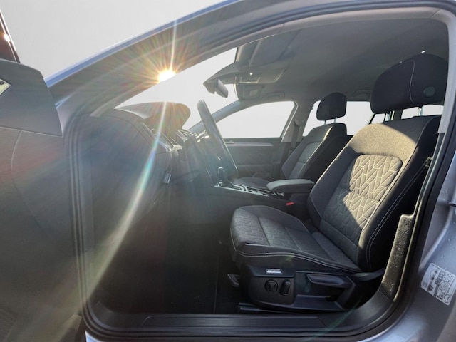 Volkswagen Passat 1.5 TSI Business DSG Variant