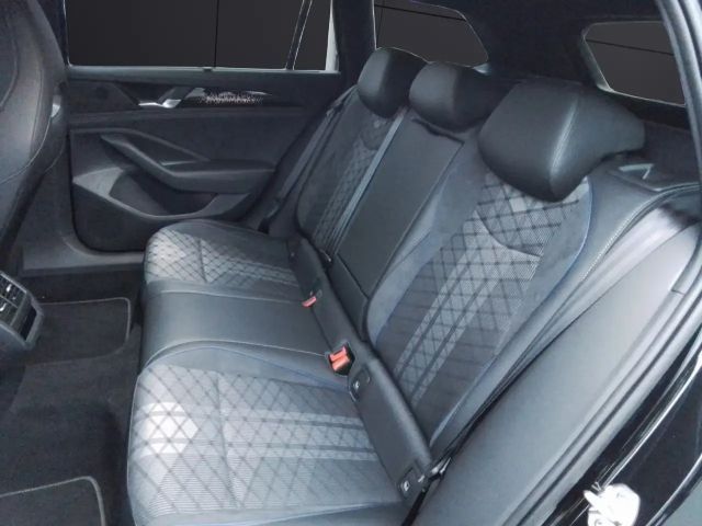 Volkswagen Passat DSG R-Line