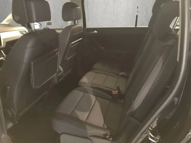 Volkswagen Touran 1.5 TSI DSG R-Line Sport