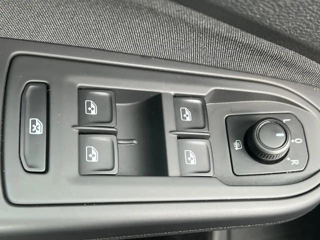 Volkswagen Golf 1.0 TSI Golf VIII