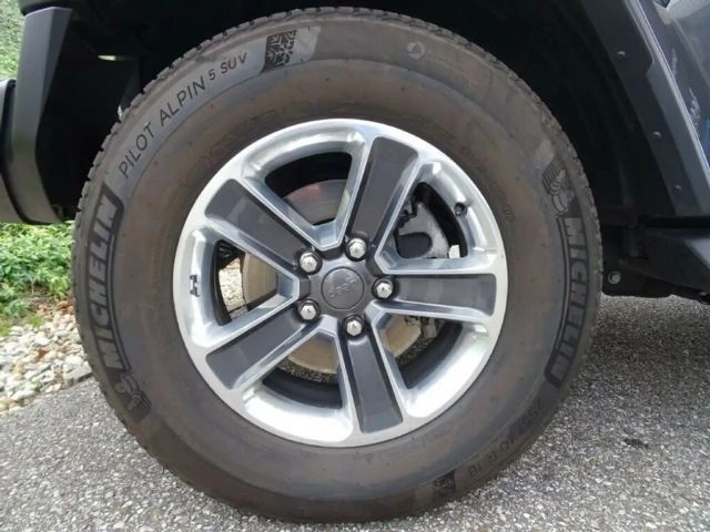 Jeep Wrangler 4xe Sahara