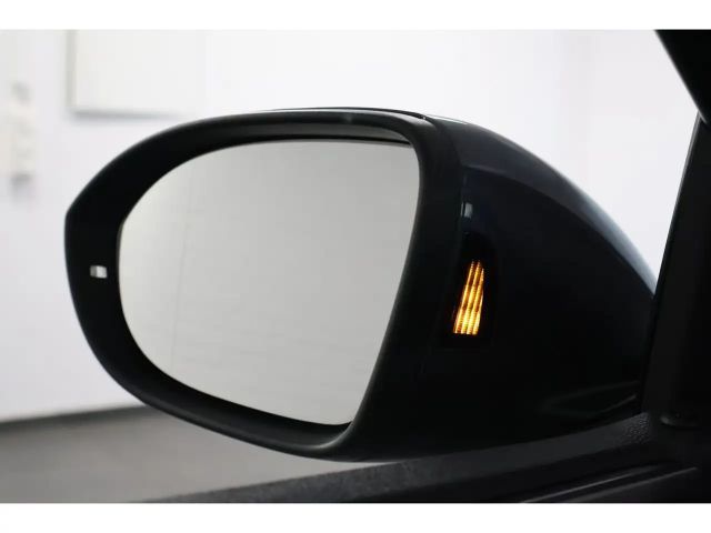 Volkswagen Taigo 1.0 TSI DSG Style