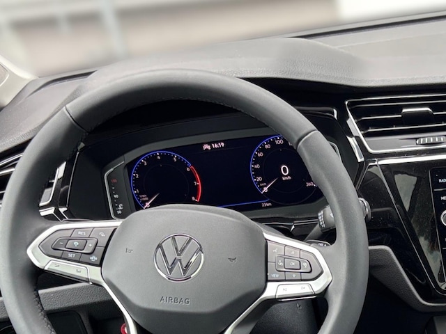 Volkswagen Touran 1.5 TSI DSG