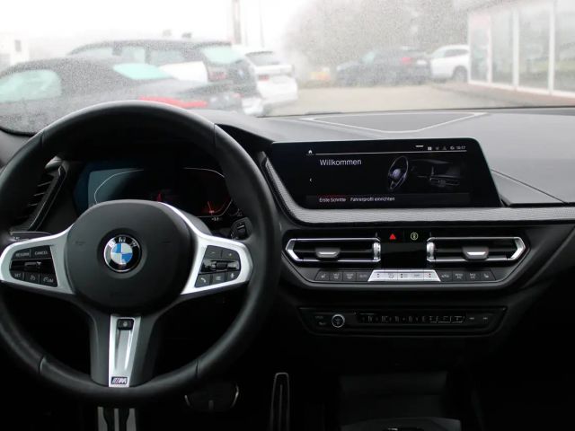 BMW 218 218i Coupé M-Sport