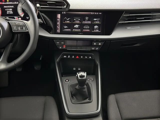 Audi A3 30 TFSI Sedan