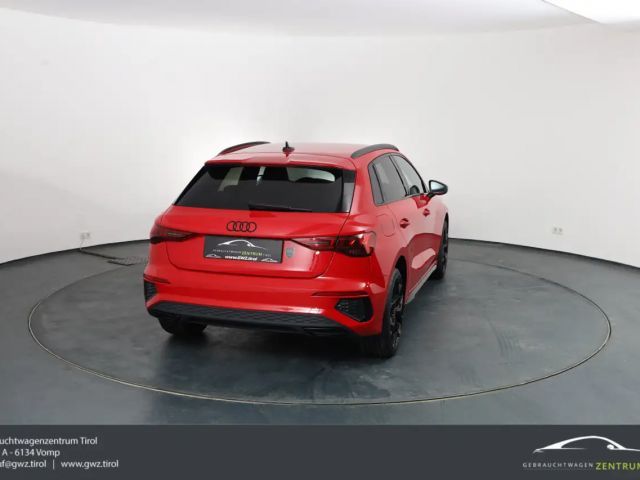 Audi A3 45 TFSI Hybride S-Line Sedan